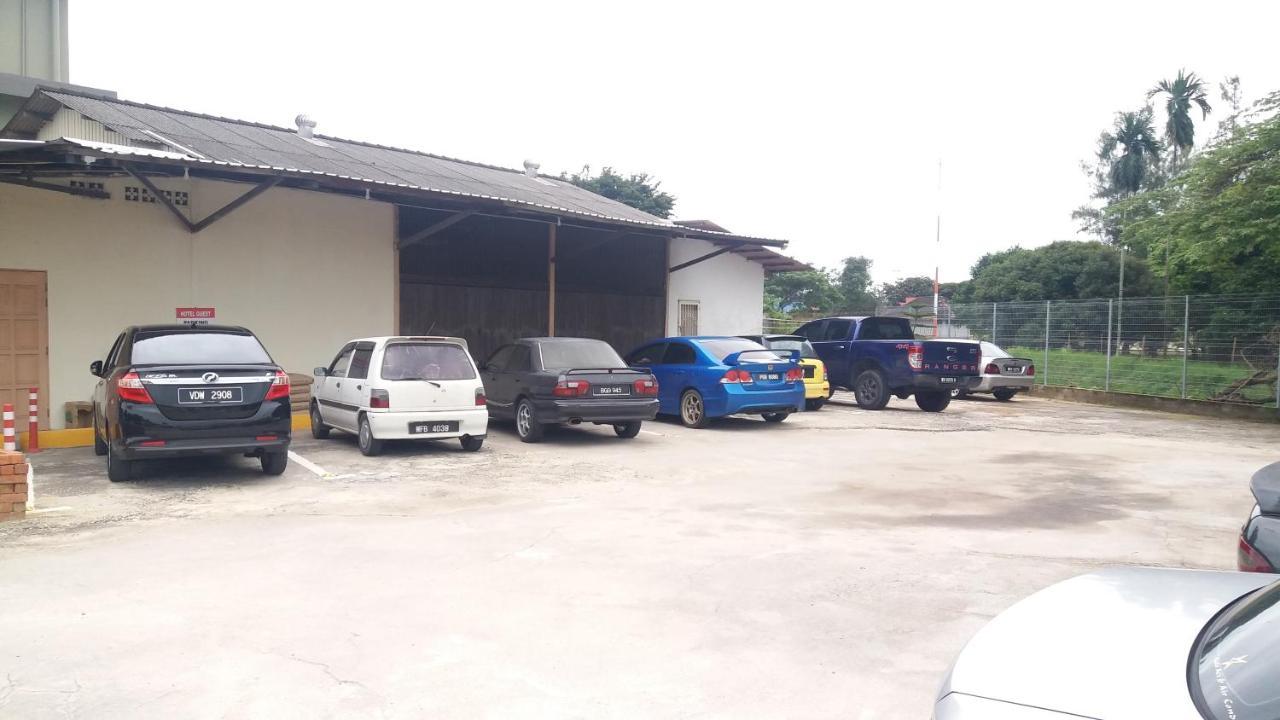 Lotus Inn Malacca Bagian luar foto