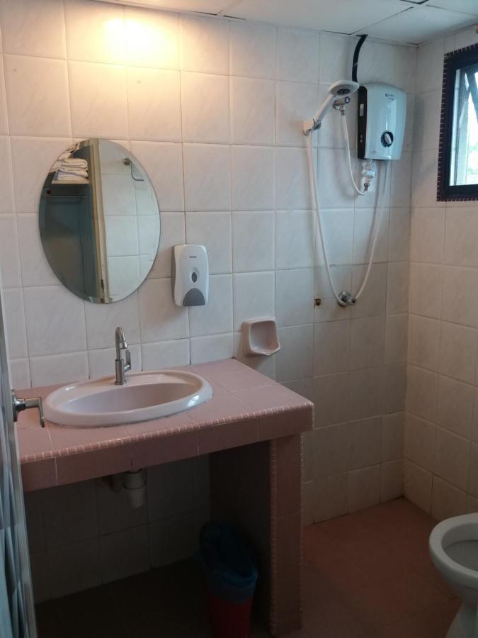 Lotus Inn Malacca Bagian luar foto